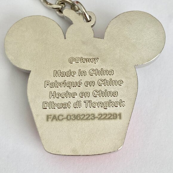 Disney Mickey Mouse Cupcake Snack Keychain Keyring Bag Purse Charm Zipper Pull - Picture 6 of 8